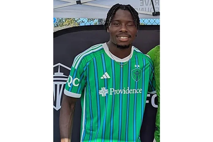 Image of Georgi Minoungou
