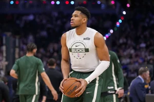 Giannis Antetokounmpo Trade: Bucks Open to Offers Before Deadline