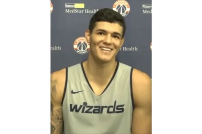 Image of Gui Santos