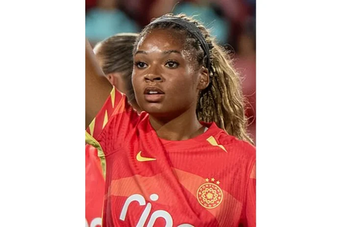 Image of Isabella Obaze