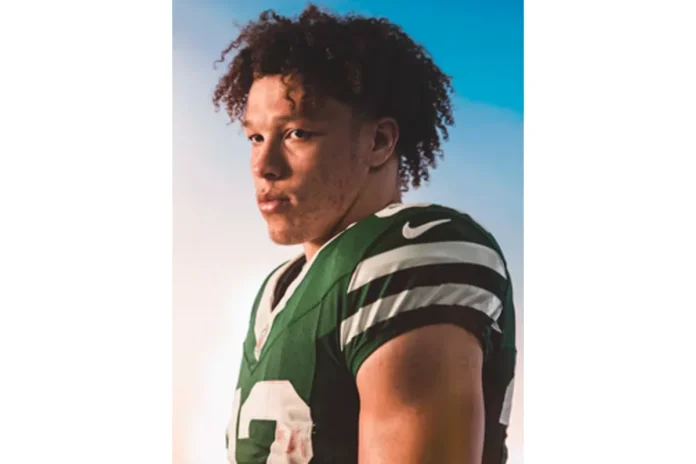 Image of Isaiah Davis