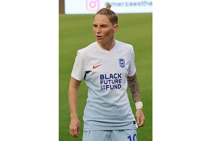 Image of Jess Fishlock