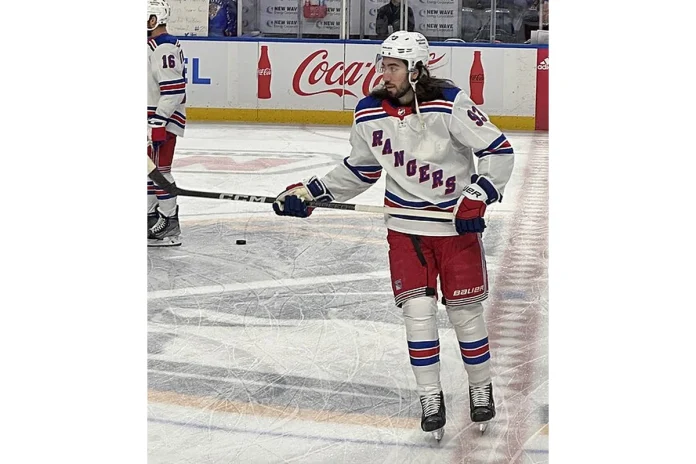 Image of Mika Zibanejad