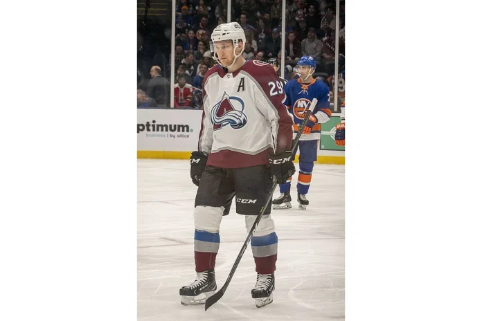 Image of Nathan MacKinnon