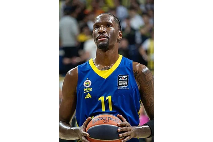 Image of Nigel Hayes-Davis