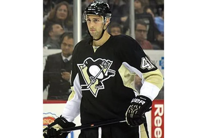 Image of Robert Bortuzzo
