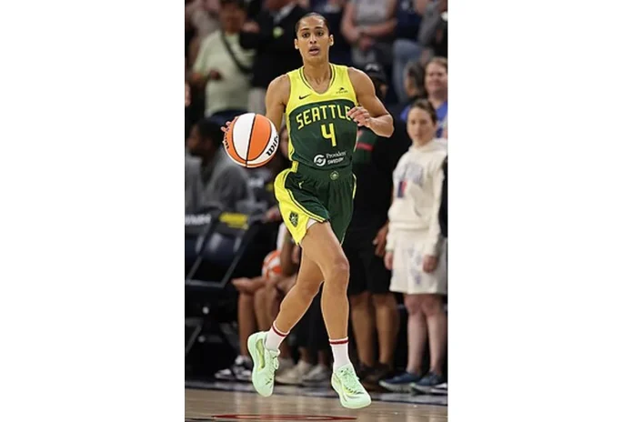 Image of Skylar Diggins-Smith