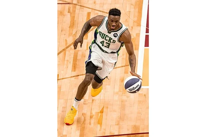 Image of Thanasis Antetokounmpo