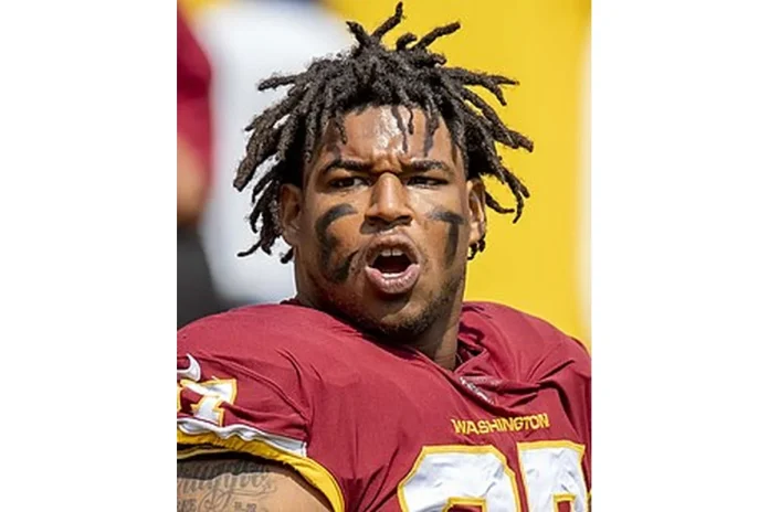 Image of Tim Settle