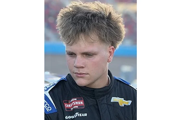 Image of Tyler Reif