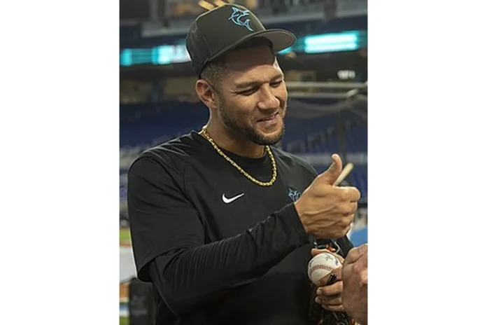 Image of Yuli Gurriel