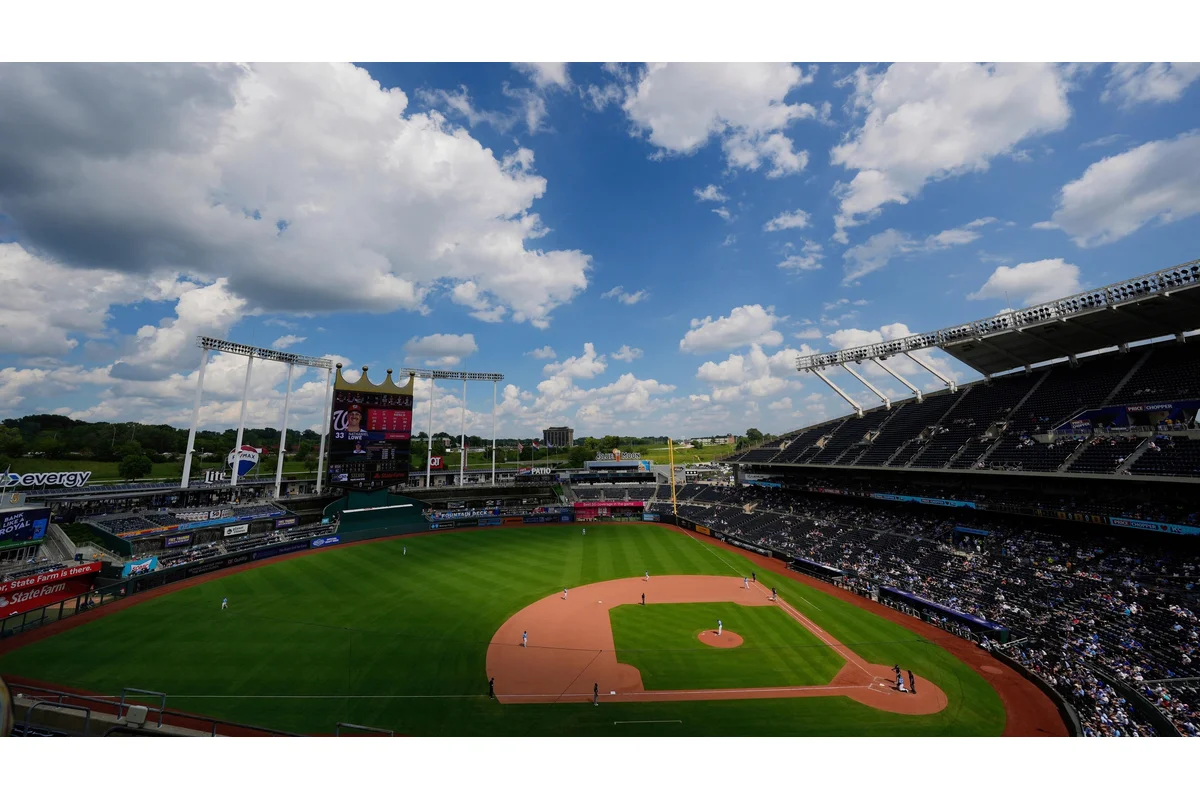 MLB