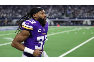 Vikings Face Big Cap Decision on Aaron Jones in 2026
