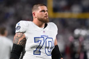 Buffalo Bills Re-Sign Alec Anderson and Phidarian Mathis