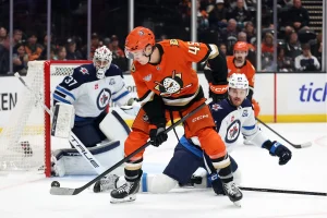 Alex Lyon Nears NHL Record with 9th Straight Road Win