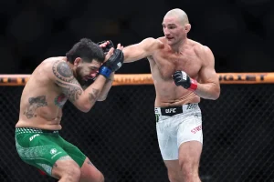 Alex Pereira Vacates UFC Title, Heavyweight Move Possible