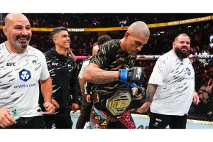 Alex Pereira Vacates UFC Light Heavyweight Title Ahead of UFC 327