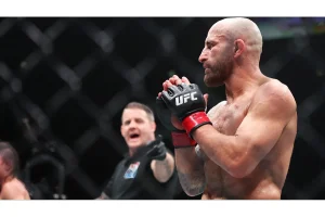 Alexander Volkanovski Reveals Ongoing Eye Injury Struggles