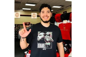 Anthony Hernandez Battles Sean Strickland in UFC Houston Clash
