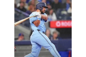 Blue Jays’ Anthony Santander Opens Up on Shoulder Surgery Impact