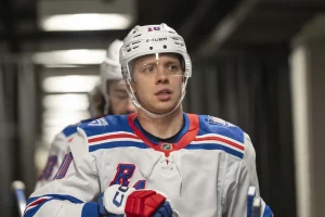 Artemi Panarin Trade Shakes Up West, Fantasy Fans React