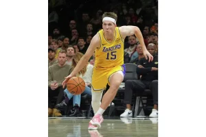 Austin Reaves’ 35 Points Power Lakers Past 76ers Despite Injury