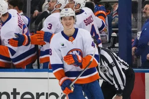 Avery Hayes’ Stunning NHL Debut: Two Goals, One Night