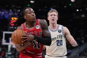Ayo Dosunmu Joins Timberwolves in Blockbuster Trade Boost