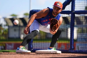 Bo Bichette Faces New Challenge in Mets Third Base Debut
