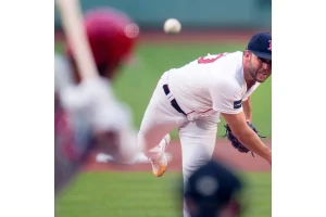 Brendan Rodgers’ Shoulder Injury Threatens Red Sox Season Start