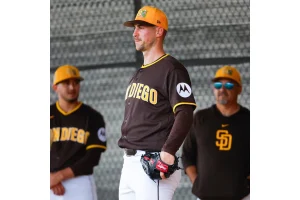 Bryan Hoeing Set for Padres Comeback After Tough 2025
