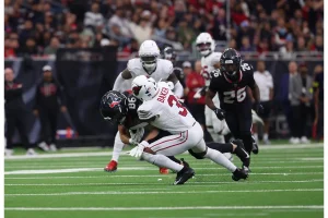 Budda Baker Wins 2025 Art Rooney Sportsmanship Award