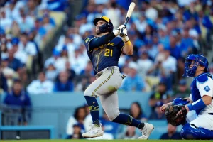 Brewers Replace Durbin with Versatile Infielder Luis Rengifo