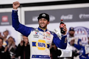 Chandler Smith Edges Four-Wide Chaos for Daytona Win