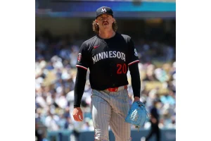 Chris Paddack Returns to Marlins on 1-Year, $4M Deal