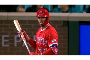 Chris Taylor Returns to Angels on Minor League Deal