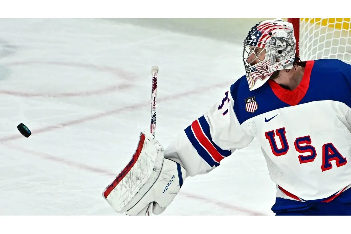 Connor Hellebuyck
