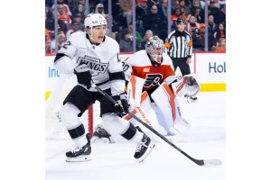 Dan Vladar’s Leadership Fuels Flyers’ Playoff Surge