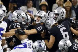 New Kicking Metric Signals Raiders Should Move On from Carlson