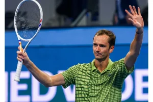 Medvedev Eyes Strong Comeback at Dubai Open Day 2