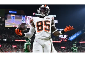 David Njoku Confirms Exit After 9 Seasons with Browns