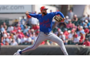 Devin Williams Shines as Mets’ Outfield Battle Heats Up