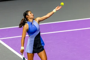 Kim Clijsters Questions Emma Raducanu’s Rush to New Coach