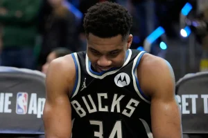 Warriors Go All-In to Land Giannis Before NBA Trade Deadline