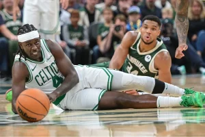 Why a Sixers Trade for Giannis Could Backfire Big Time