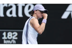Maria Sakkari Reacts After Iga Swiatek Double Bounce Drama