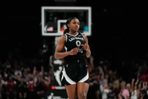 Angel Reese’s Lockdown Defense Shuts Down Jackie Young