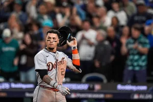 Javier Báez Opens Up on Pain of WBC Suspension