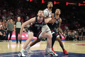 Jaylon Tyson’s Minutes Debate: Tough Love or Big Mistake?
