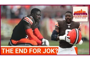 Jeremiah Owusu-Koramoah Doubtful to Return After Neck Injury